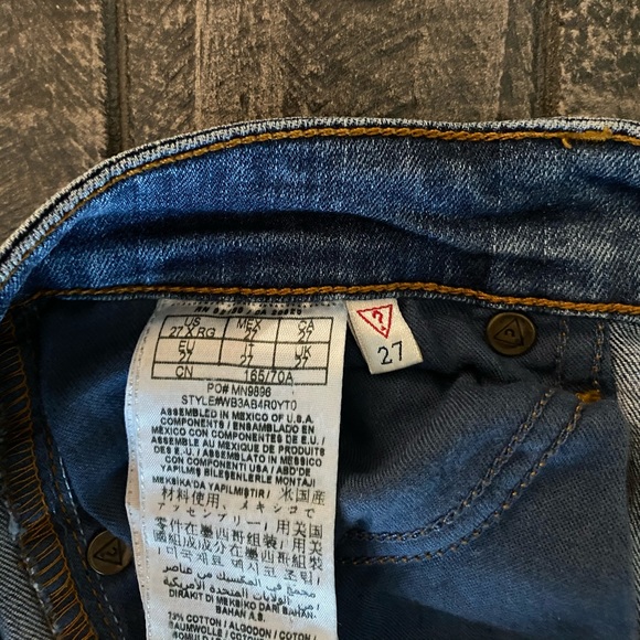 Guess Jeans - Picture 5 of 5